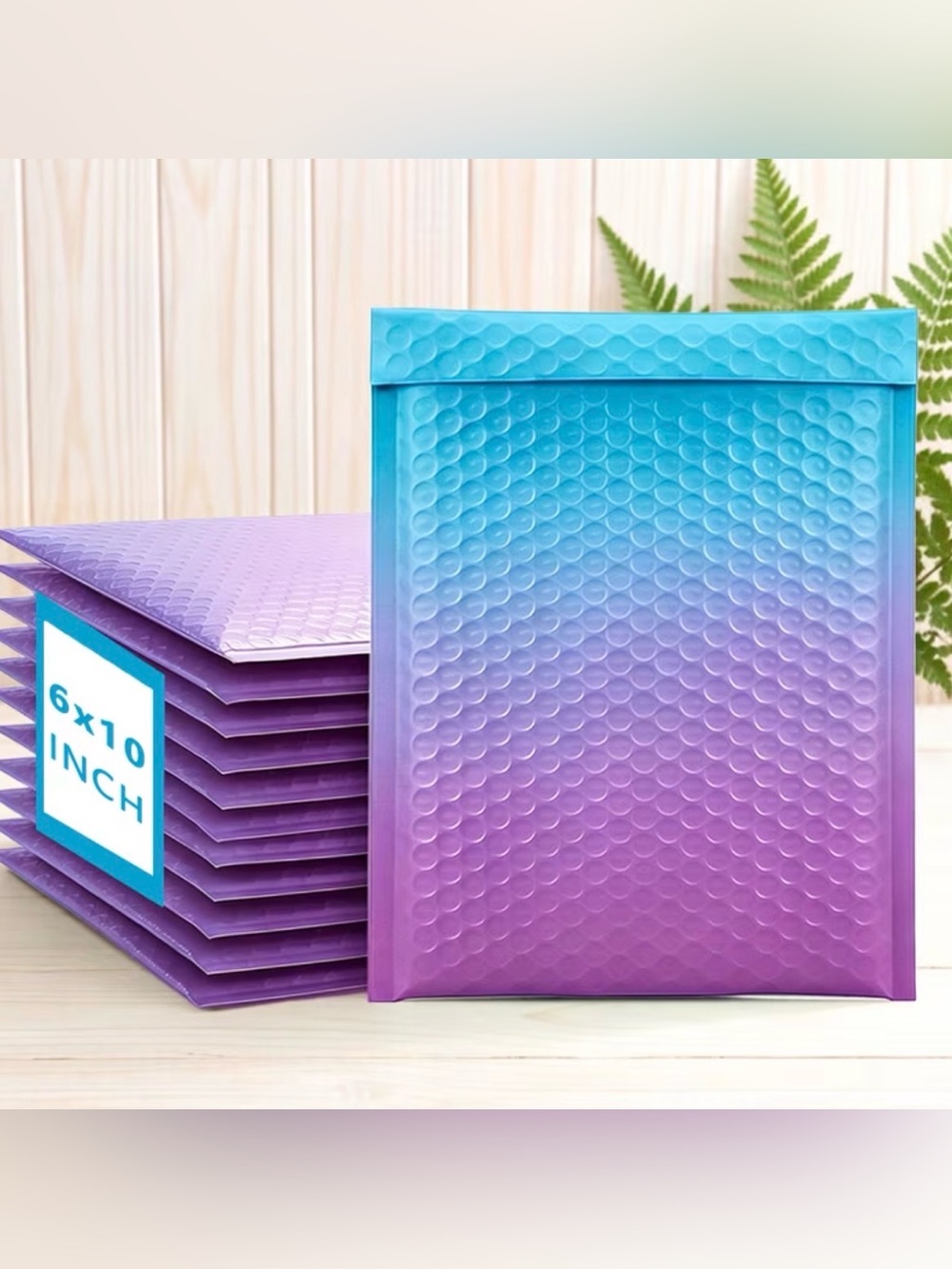Iridescent Blue to Purple Ombre Bubble Mailers - Pack of 10 - Picture 1 of 2